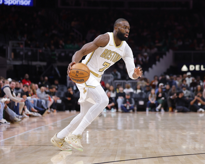 亚博-绿军大胜步行者，杰伦布朗30+10+5创纪录，西亚卡姆32+10|凯尔特人|NBA常规赛|印第安纳步行者队|波士顿凯尔特人队|篮板_新浪体育_新浪新闻