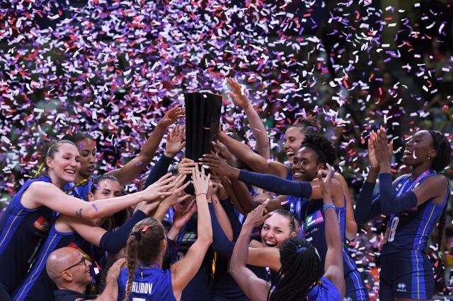 1658109136197057340.jpg 62d4ba17f3e8802f30e66ed7.jpg