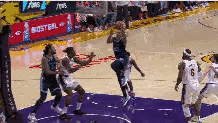 亚博体育平台-37岁老兵再度血拼40分钟 皇帝倒地令众人心头一紧