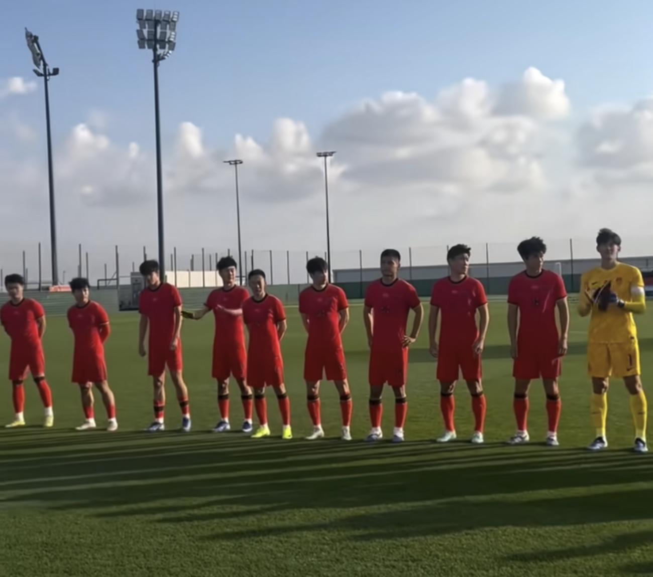 亚博体育APP-2-2爆冷！国足平乌兹别克，邵佳一激活留洋神锋：3场3球带队不败