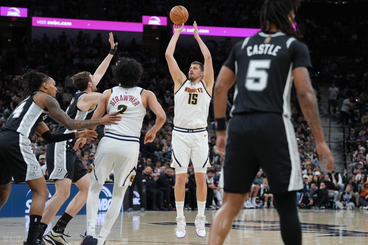 湖人险胜掘金！5大功臣出炉，穆雷14中1，约基奇空砍历史第2神迹